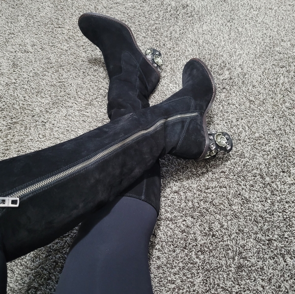 Coach Tea Rose Heeled Boot - Black size 8.5 - Picture 1 of 8